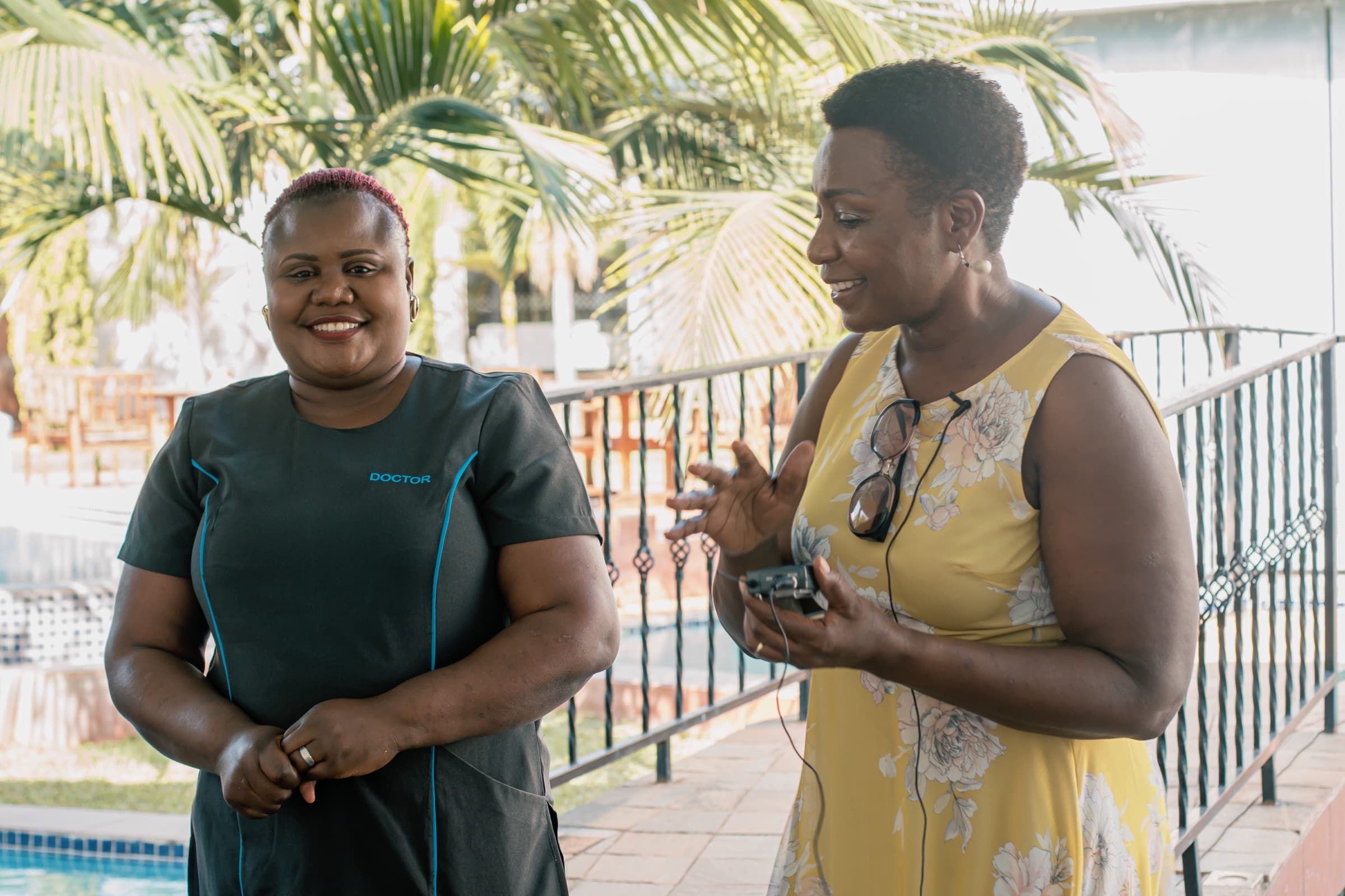 A MaMoyo therapist welcomes a guest